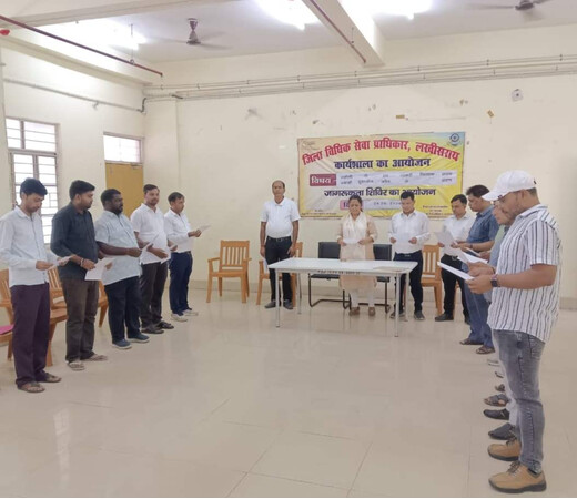 अंतरराष्ट्रीय नशीली द्रव्य विरोधी दिवस पर सिविल कोर्ट में दिलाई गई नशामुक्ति की शपथ